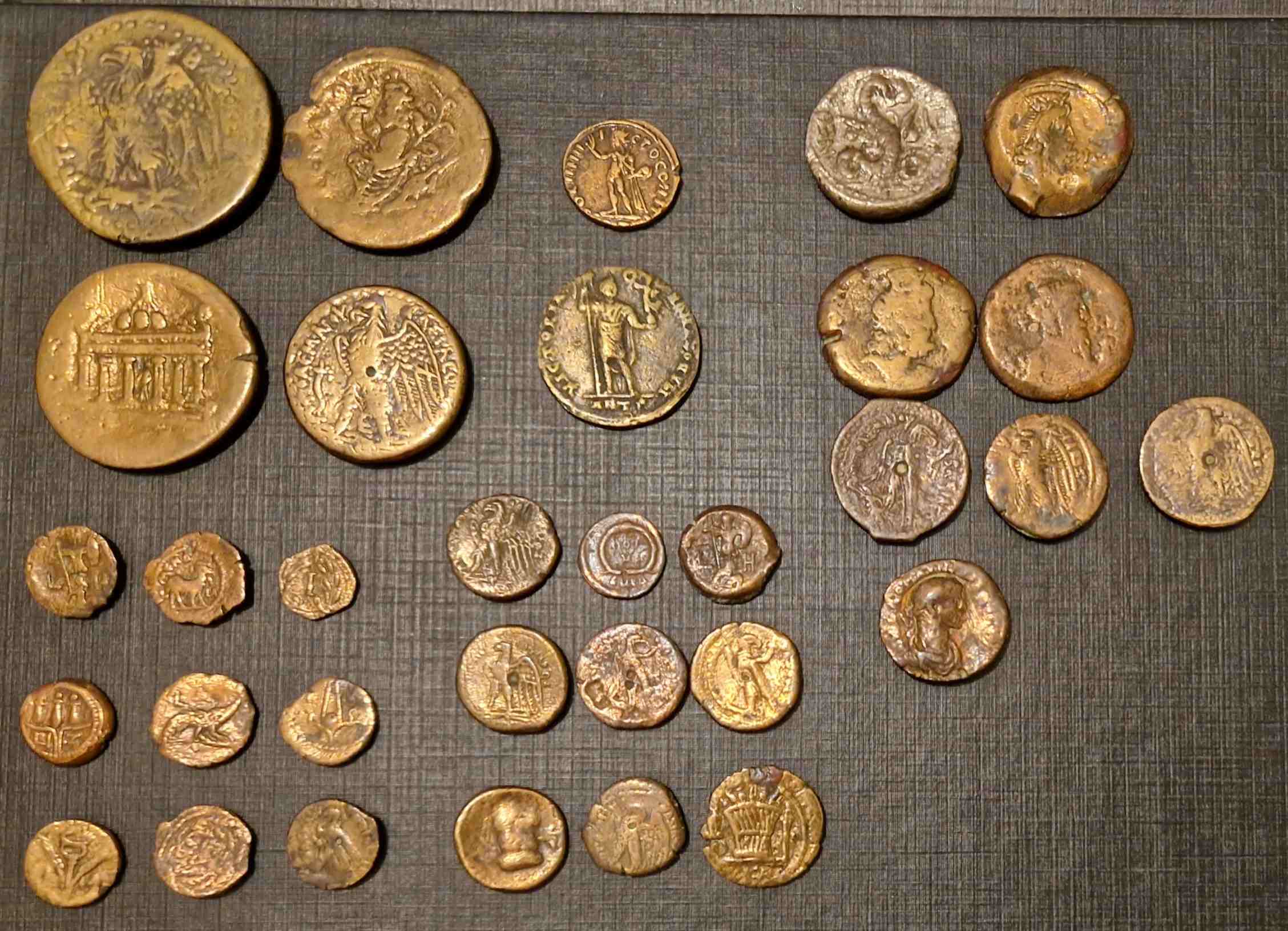Ptolomaic-/-Greek-/-Roman-Overcleaned-Ae's---Salvageable?